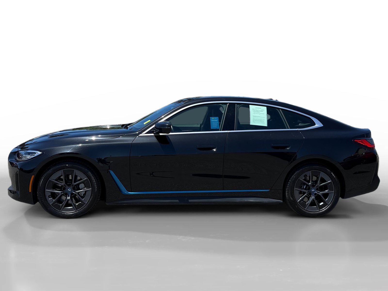Used 2024 BMW i4 eDrive40 RWD image 2
