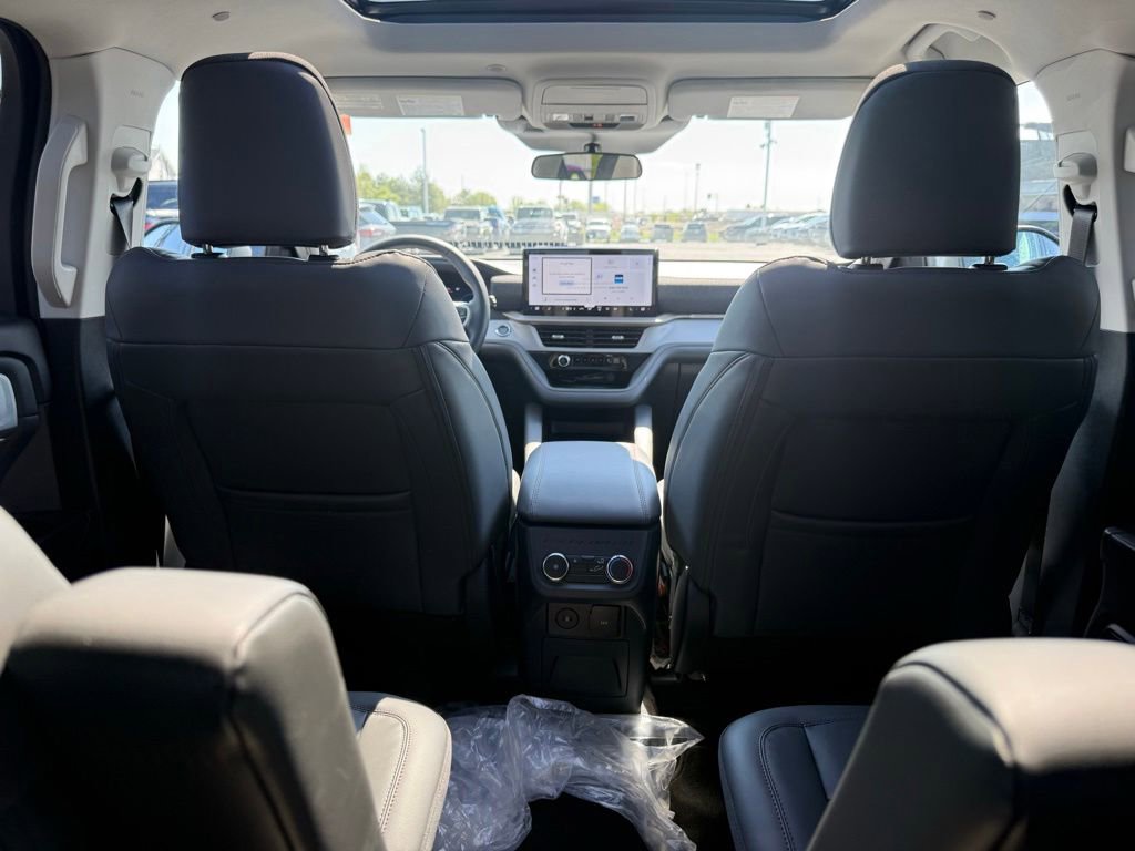 New 2026 Ford Explorer Active w/ Active Comfort Package AWD/4WD image 37