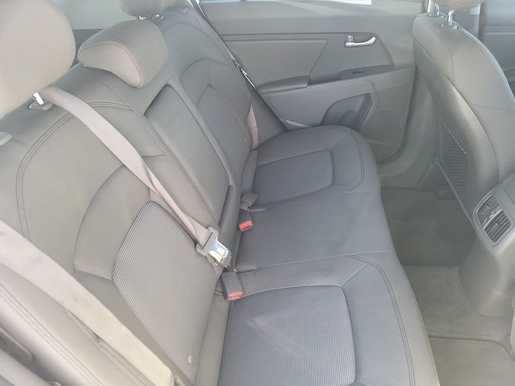 Used 2016 Kia Sportage LX AWD/4WD image 31