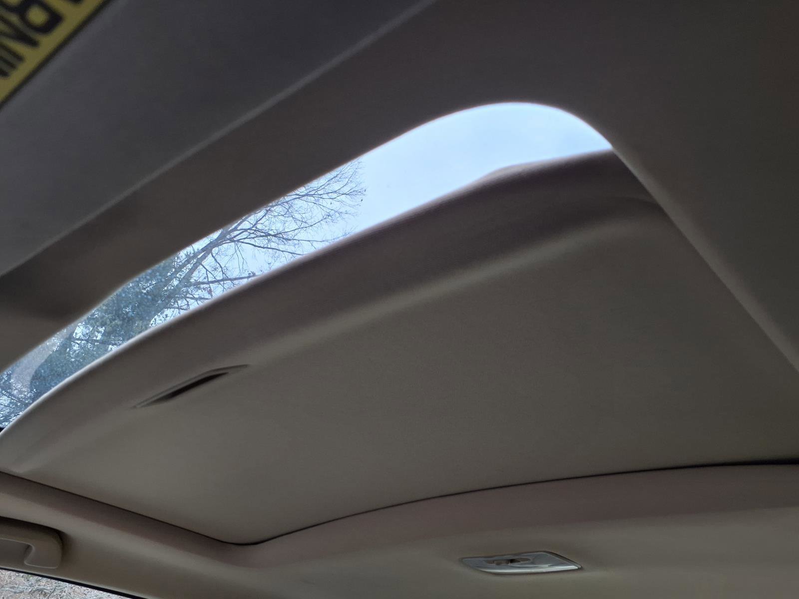 Used 2012 Honda Accord EX-L image 24