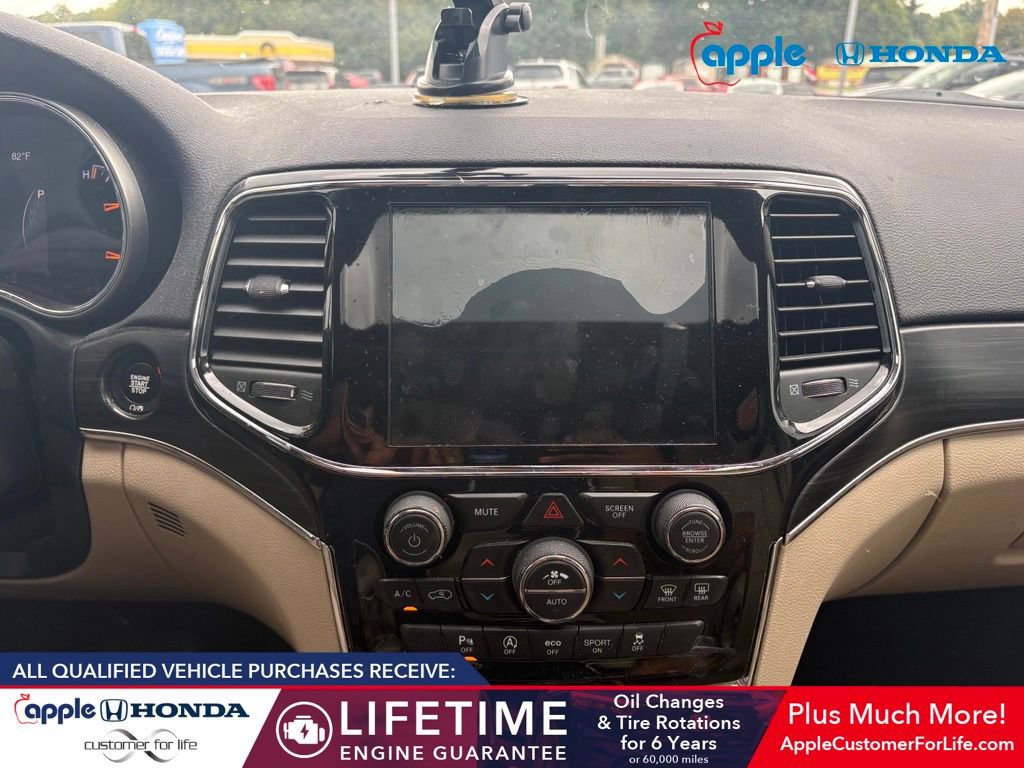 Used 2020 Jeep Grand Cherokee Limited AWD/4WD image 8