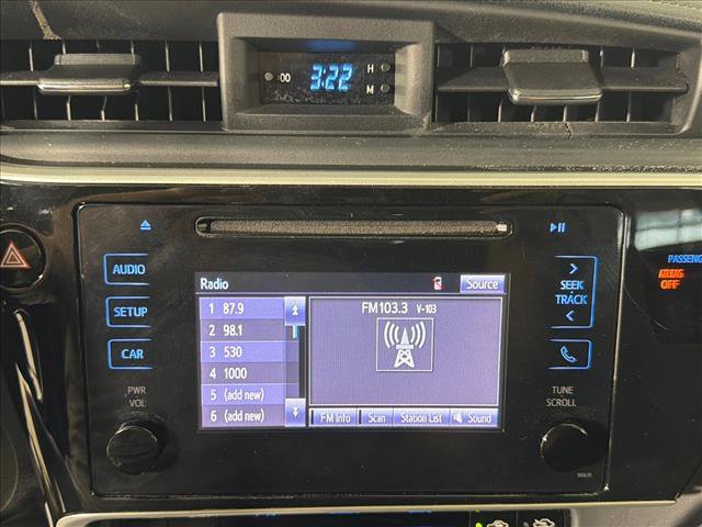 Used 2018 Toyota Corolla SE FWD image 28