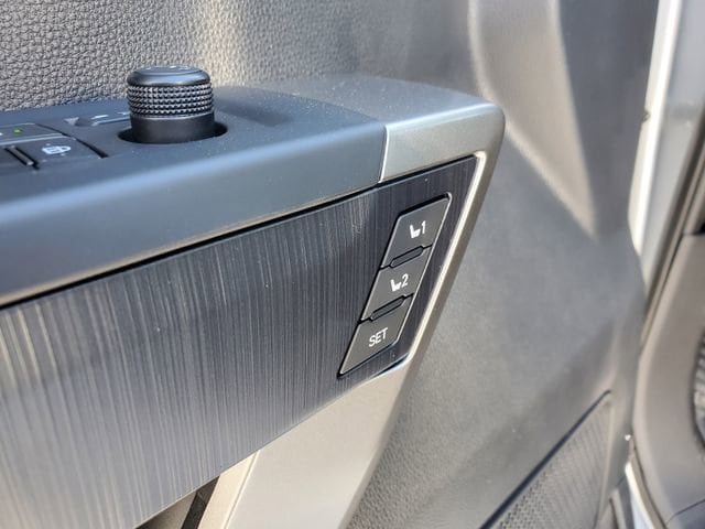 New 2026 Toyota Tundra Platinum AWD/4WD image 18