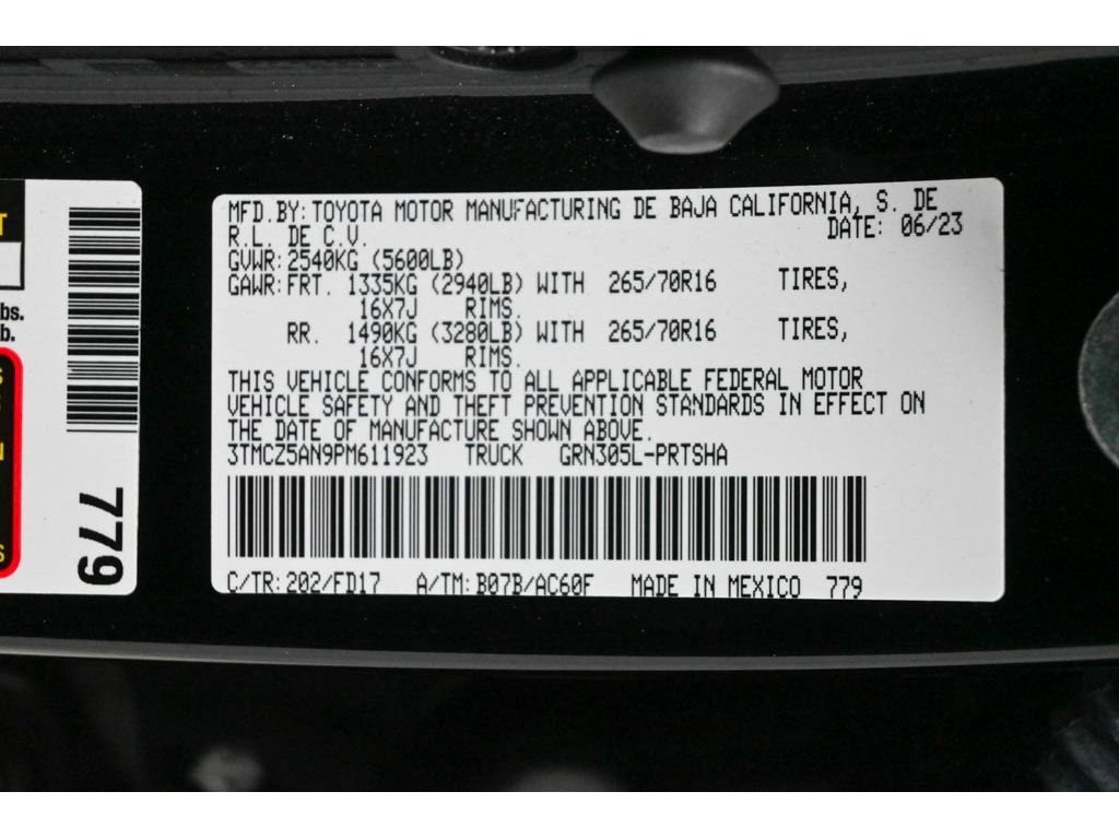 Used 2023 Toyota Tacoma TRD Off-Road image 53