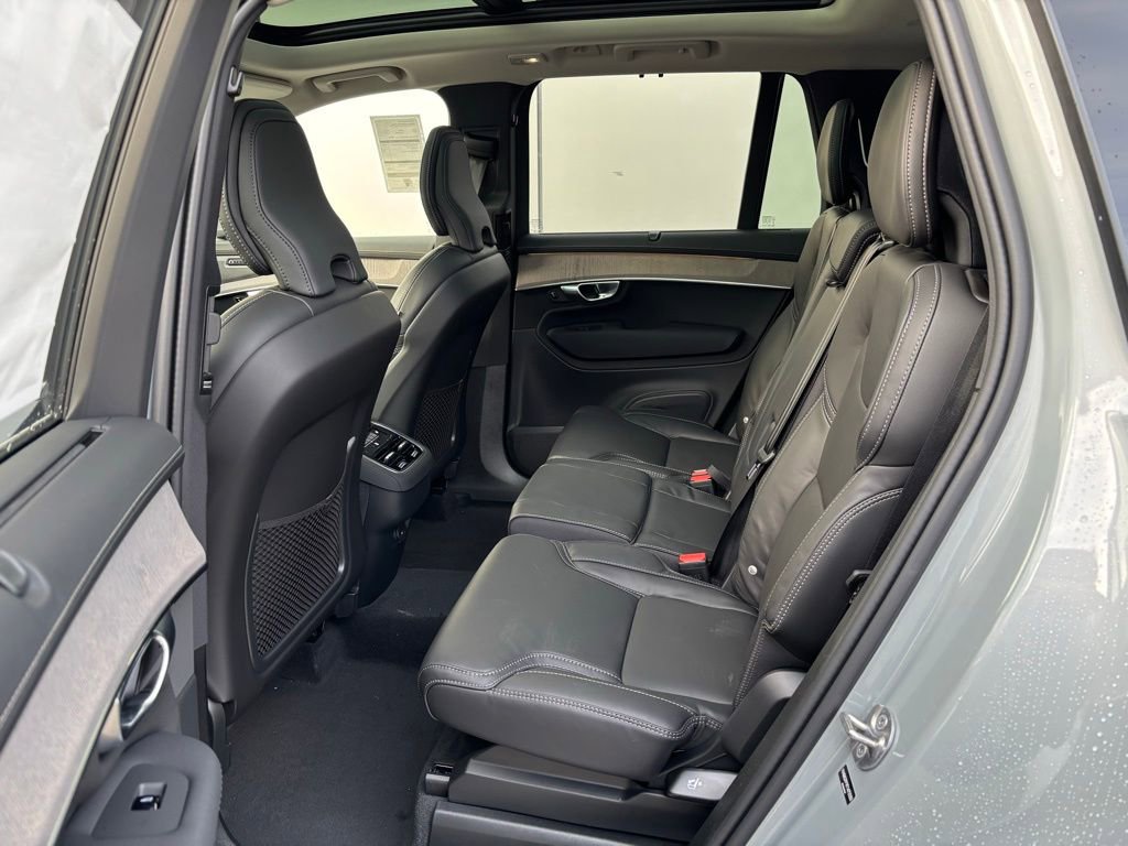 New 2026 Volvo XC90 B6 Ultra w/ Protection Package AWD/4WD image 16