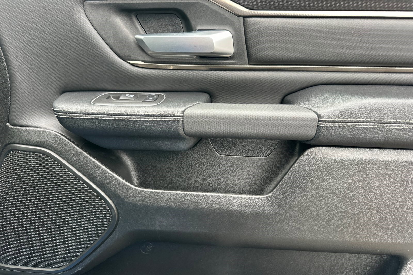 Used 2023 RAM 1500 Rebel w/ Night Edition image 21