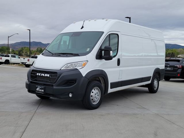 Used 2025 RAM ProMaster 2500 w/ Convenience Group FWD image 1