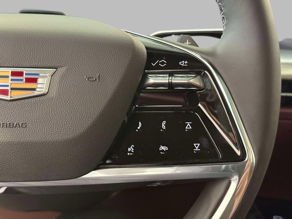 Used 2026 Cadillac Escalade Luxury w/ LPO, Floor Liner Package AWD/4WD image 31
