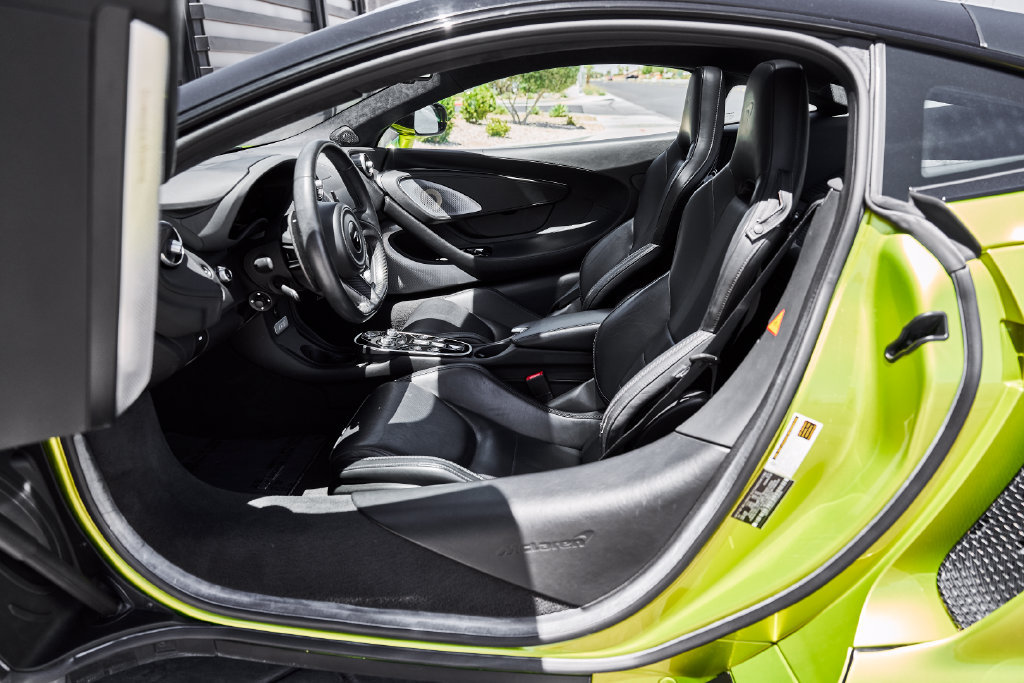 Used 2023 McLaren GT RWD image 33