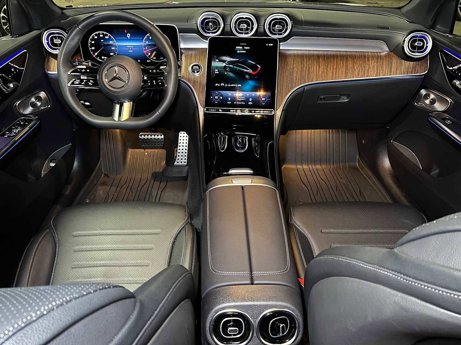 Used 2025 Mercedes-Benz GLC 300 GLC 300 image 43