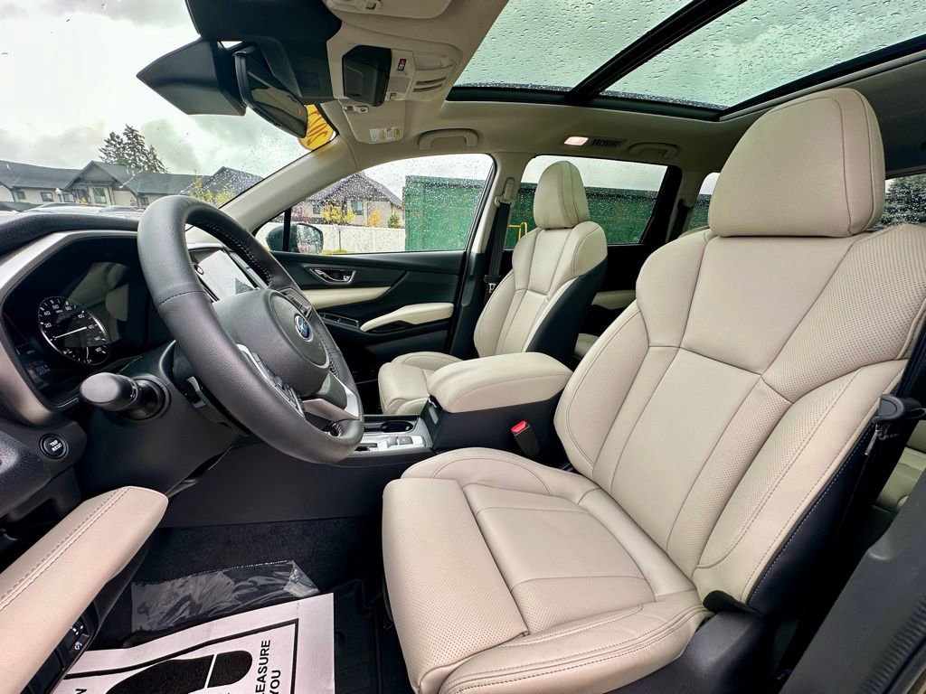 New 2025 Subaru Ascent Limited image 12