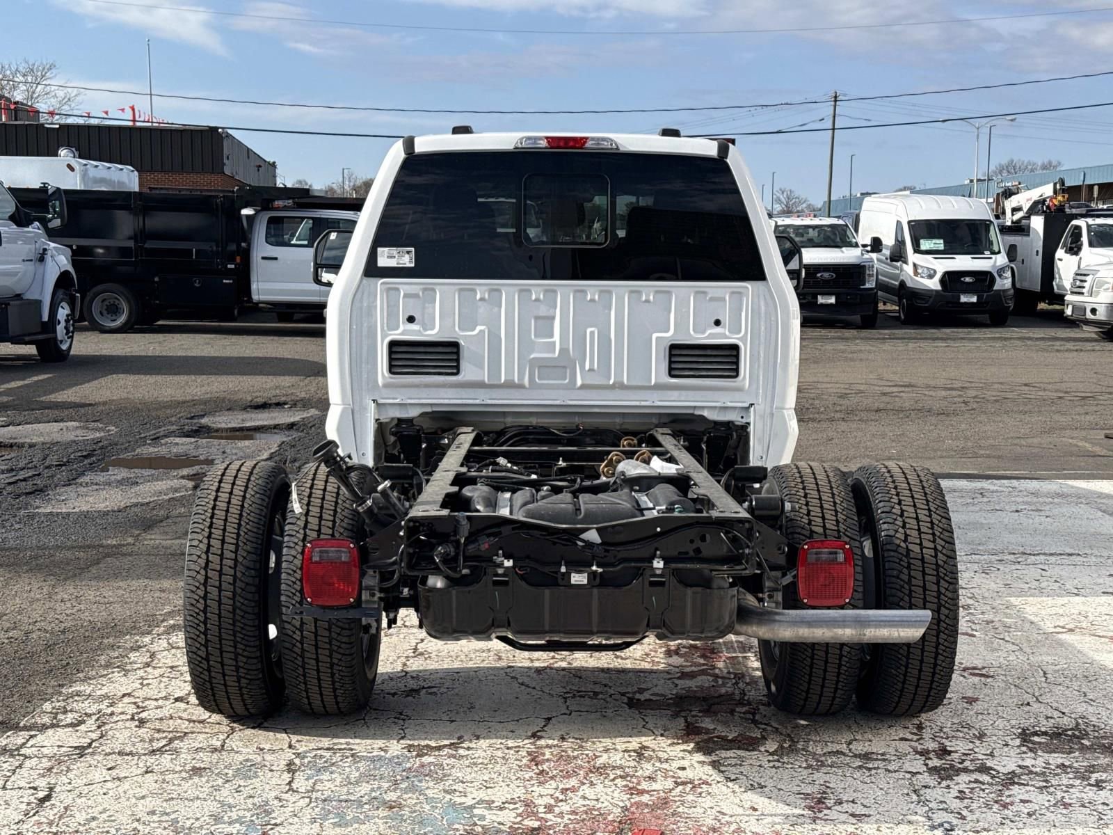 New 2026 Ford F350 XL w/ XL Chrome Package image 4