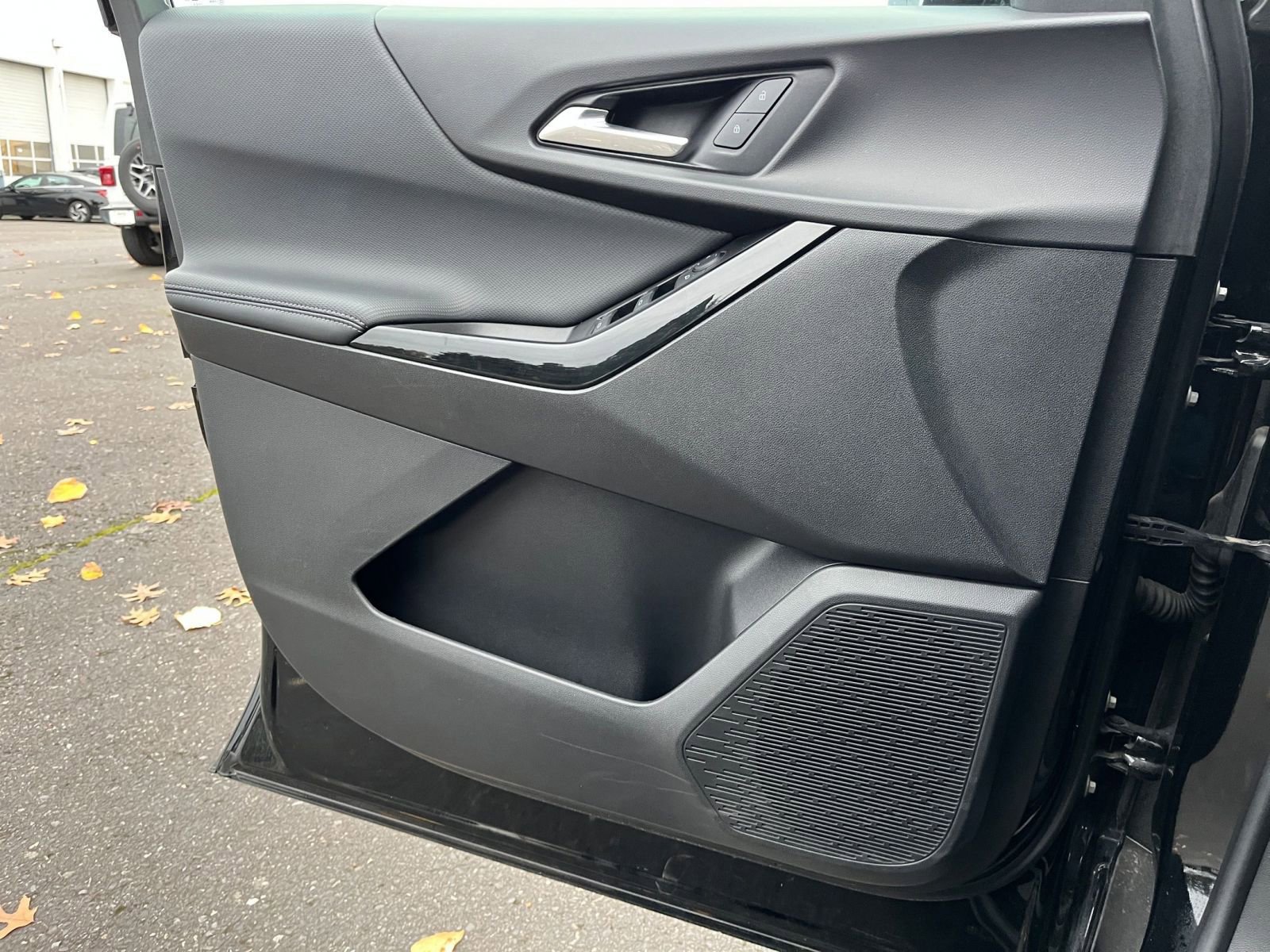 Used 2025 Chevrolet Equinox LT image 21