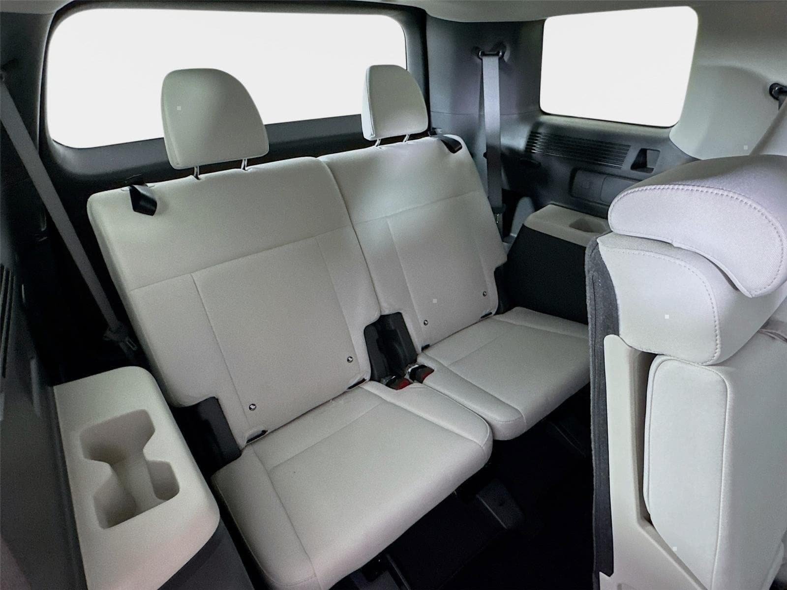 New 2026 Hyundai Santa Fe SE FWD image 25