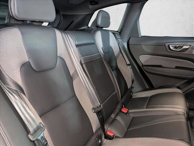 Used 2021 Volvo XC60 T8 R-Design w/ Advanced Package image 21