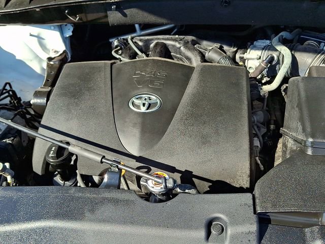 Used 2019 Toyota Highlander Limited w/ Carpet Mat Package (TMS) image 29