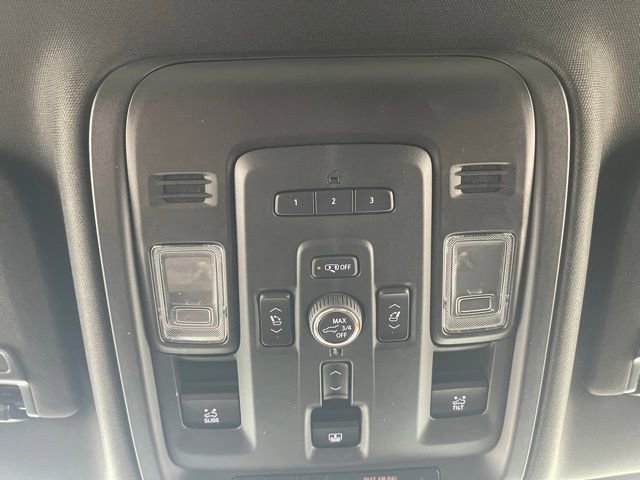 Used 2023 GMC Yukon Denali AWD/4WD image 43