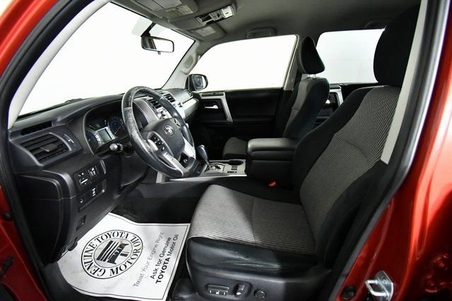 Used 2015 Toyota 4Runner SR5 image 5
