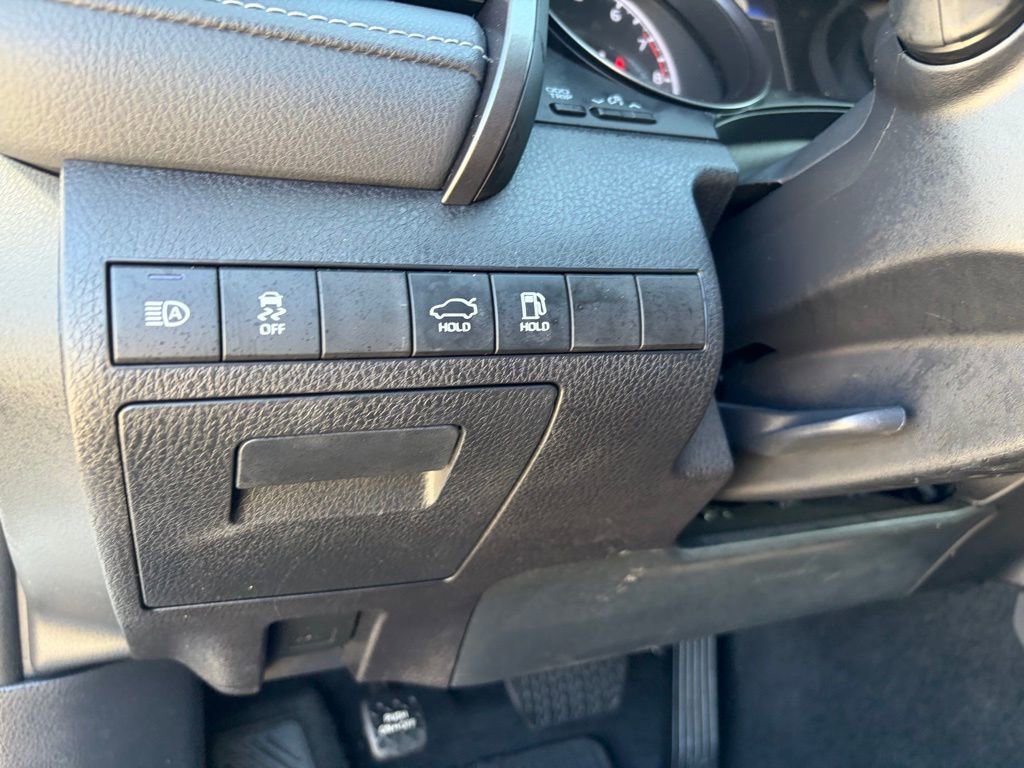 Used 2023 Toyota Camry SE image 31