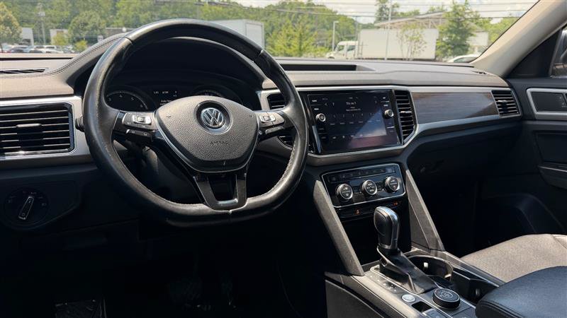 Used 2018 Volkswagen Atlas SEL AWD/4WD image 25
