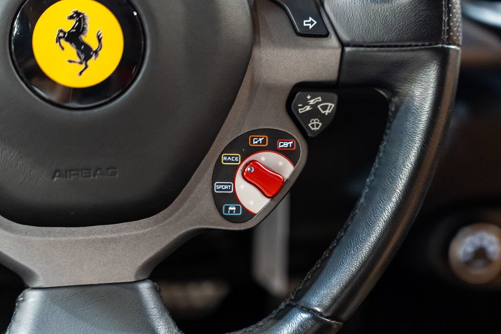 Used 2010 Ferrari 458 Italia Coupe RWD image 29