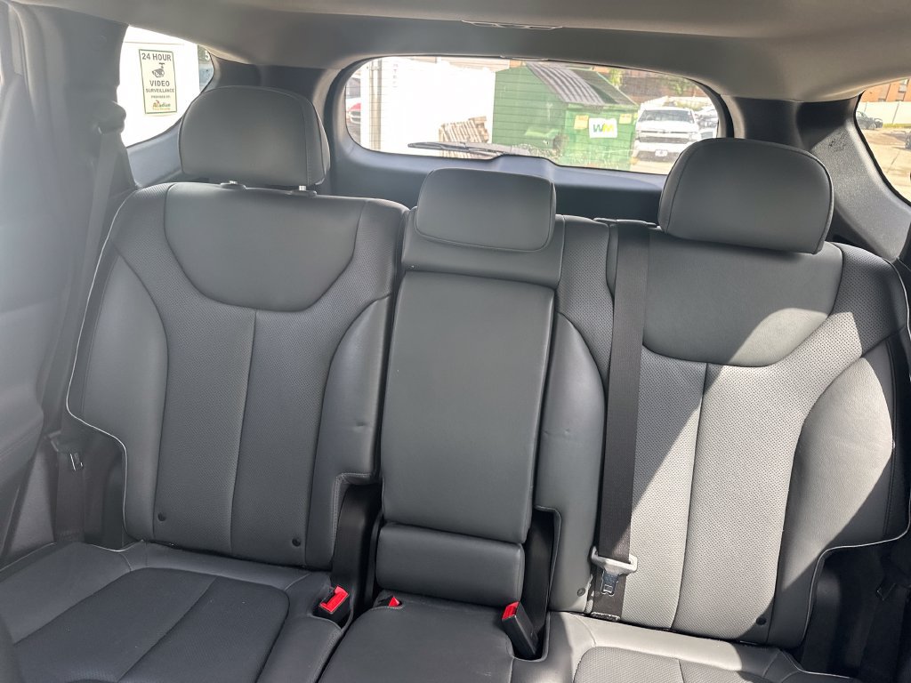 Used 2022 Hyundai Santa Fe SEL w/ Convenience + Premium Package FWD image 48