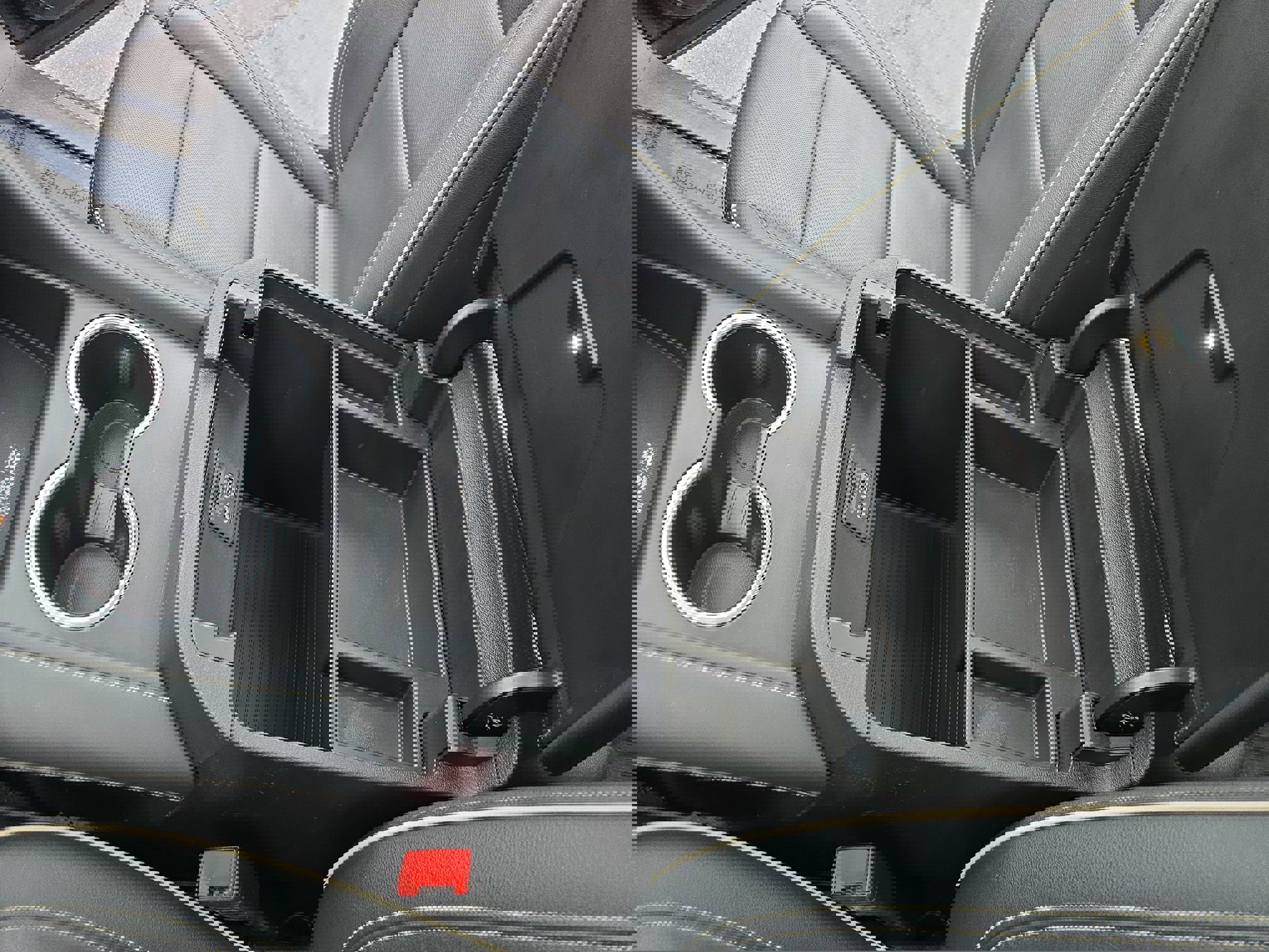 Used 2021 GMC Yukon SLT w/ SLT Premium Package image 28