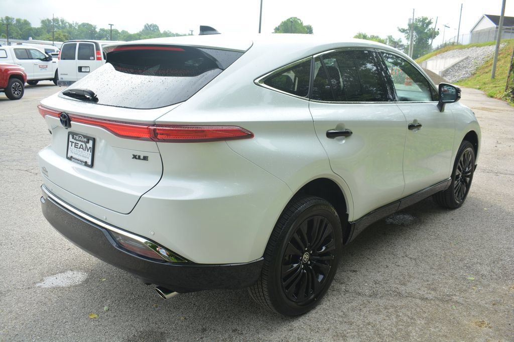 Used 2023 Toyota Venza Nightshade AWD/4WD image 5