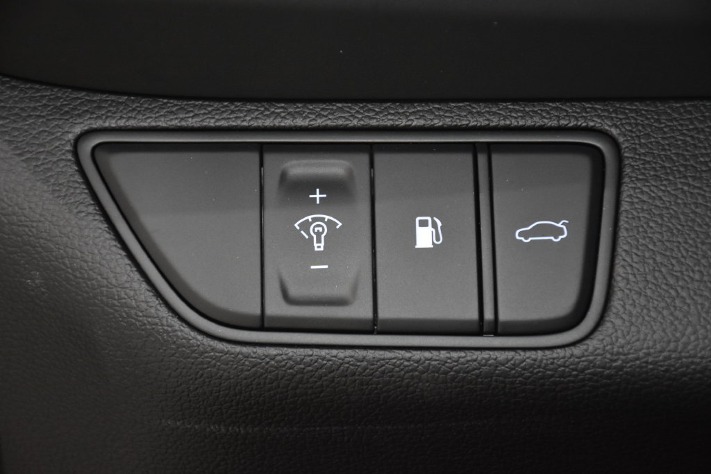 New 2026 Genesis G70 2.5T RWD image 9