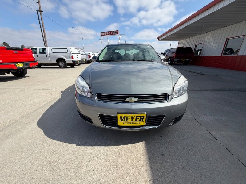Used 2008 Chevrolet Impala LTZ image 3