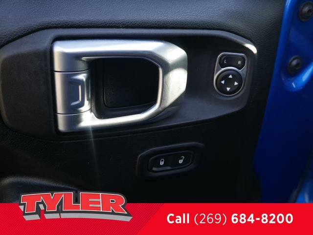 Certified 2022 Jeep Gladiator Mojave w/ Cold Weather Group AWD/4WD image 23
