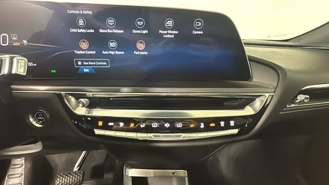 Used 2024 Cadillac Lyriq Tech AWD/4WD image 26