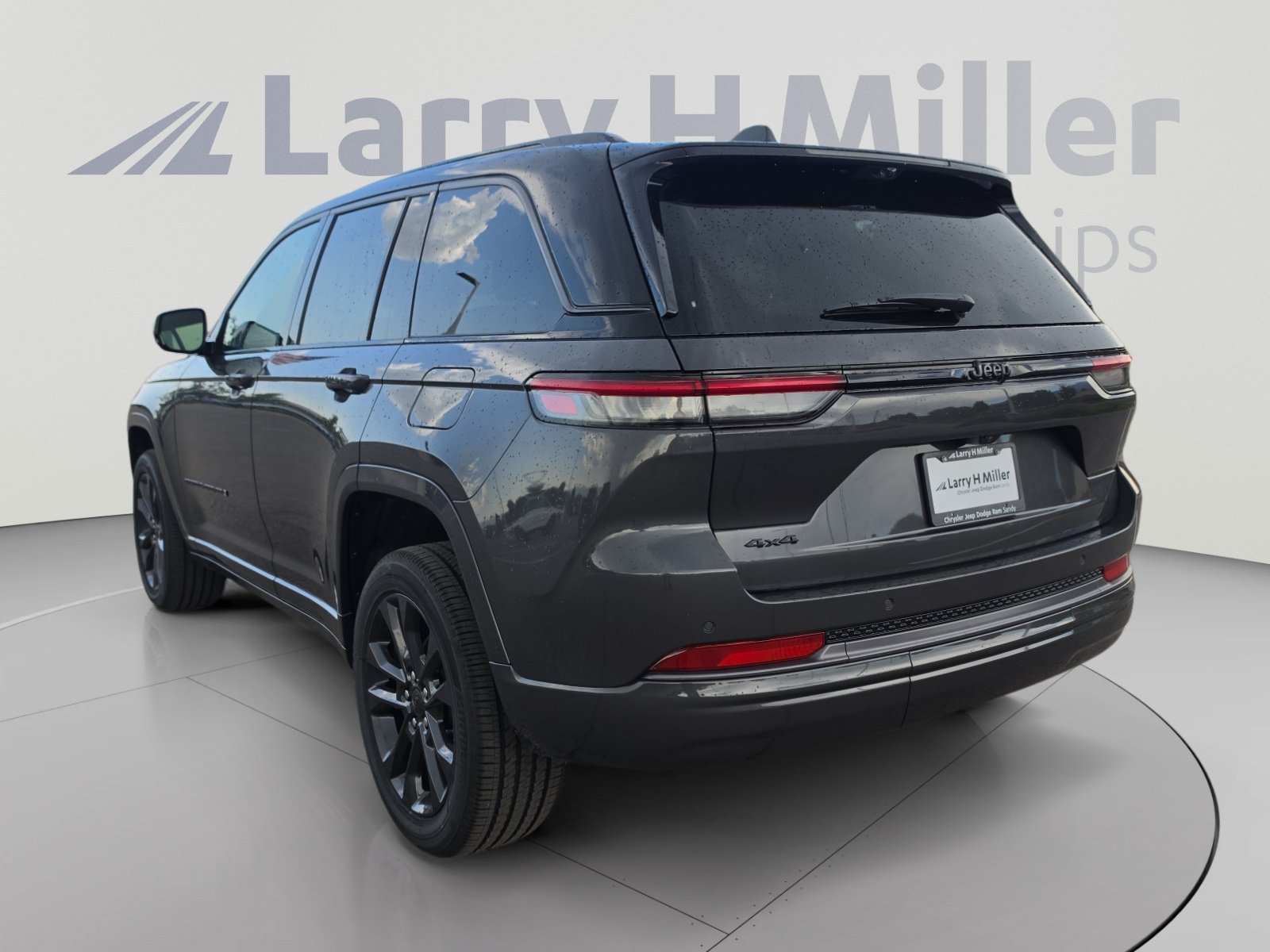 New 2026 Jeep Grand Cherokee Limited AWD/4WD image 3