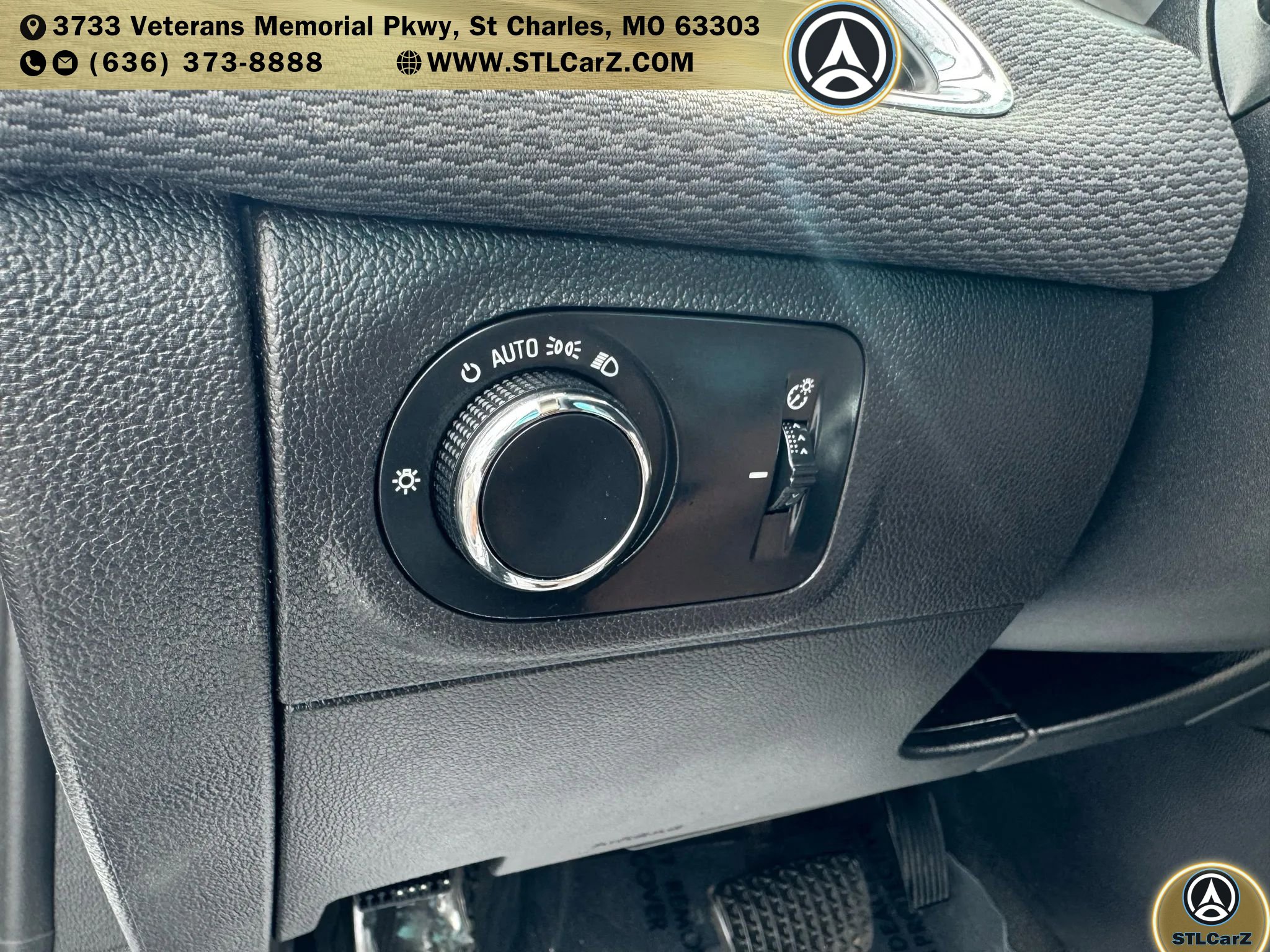 Used 2017 Chevrolet Cruze LS image 16