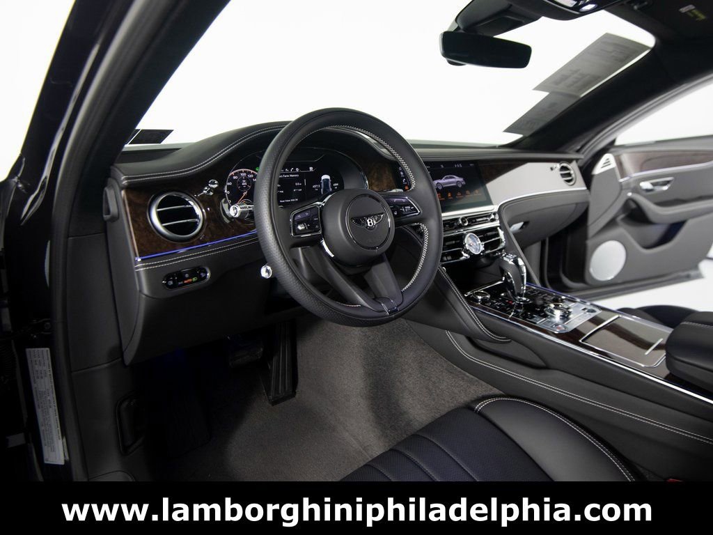 Used 2024 Bentley Flying Spur V8 AWD/4WD image 11