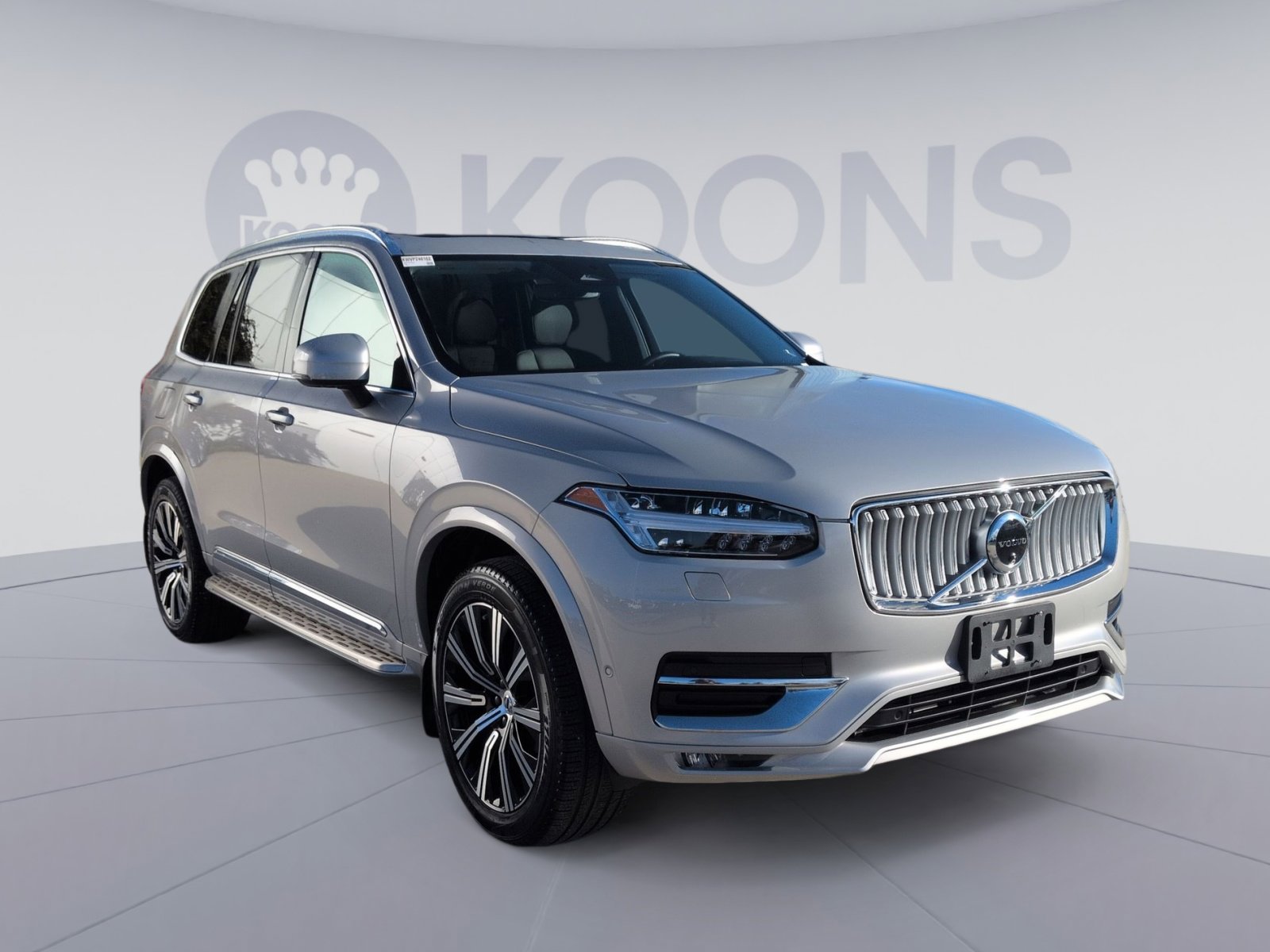 Used 2024 Volvo XC90 B6 Plus image 10