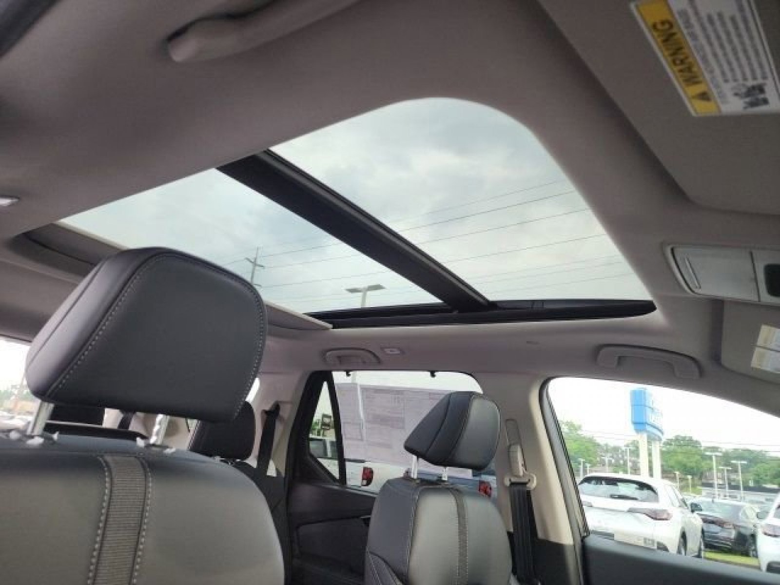 New 2025 Honda Pilot Touring image 14
