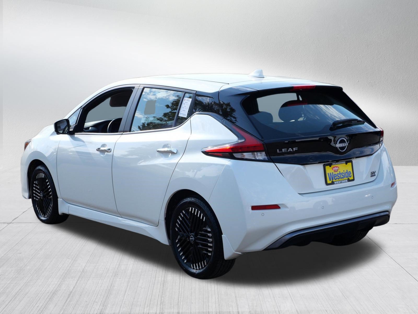 Used 2025 Nissan Leaf SV Plus FWD image 3
