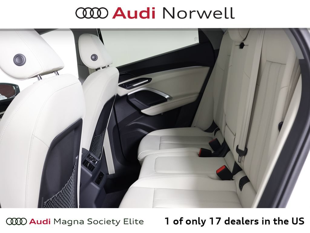 Used 2025 Audi Q5 Premium w/ Convenience Package AWD/4WD image 23
