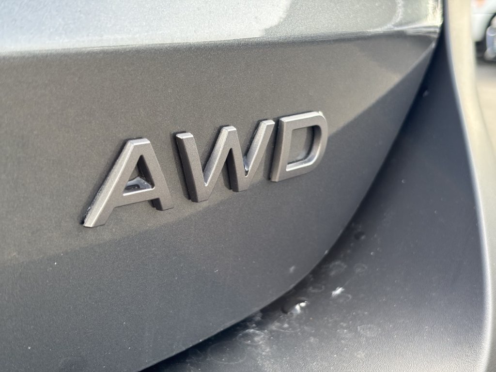 New 2027 Nissan Kicks SR w/ SR Premium Package AWD/4WD image 12