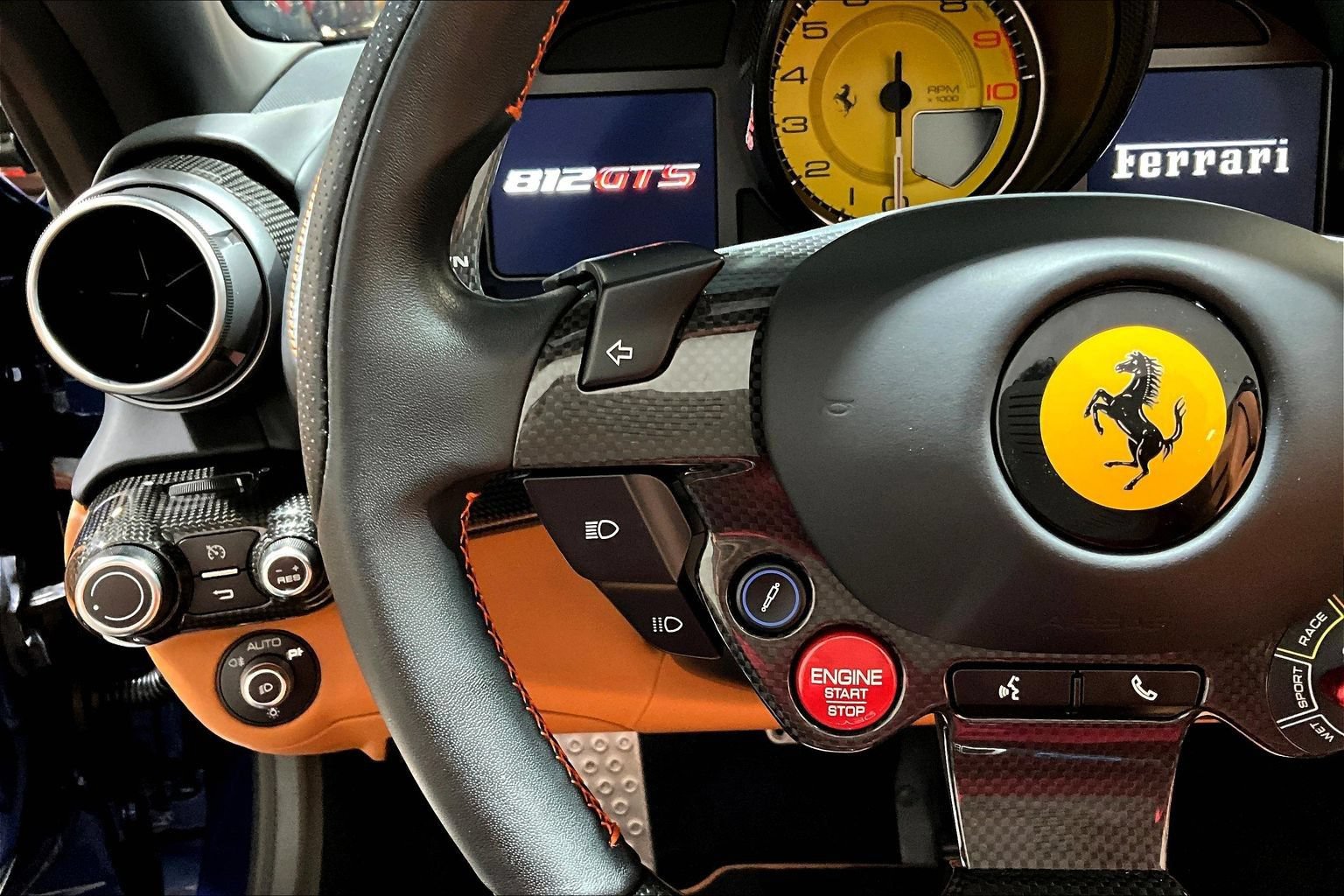 Used 2022 Ferrari 812 GTS RWD image 11