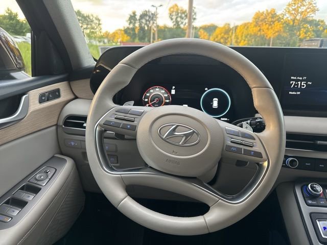 Used 2023 Hyundai Palisade Limited image 11