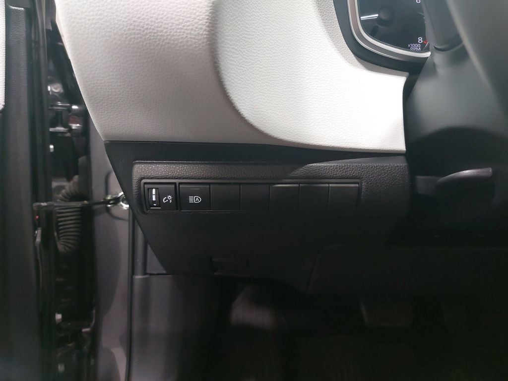 Used 2024 Toyota Corolla SE image 25