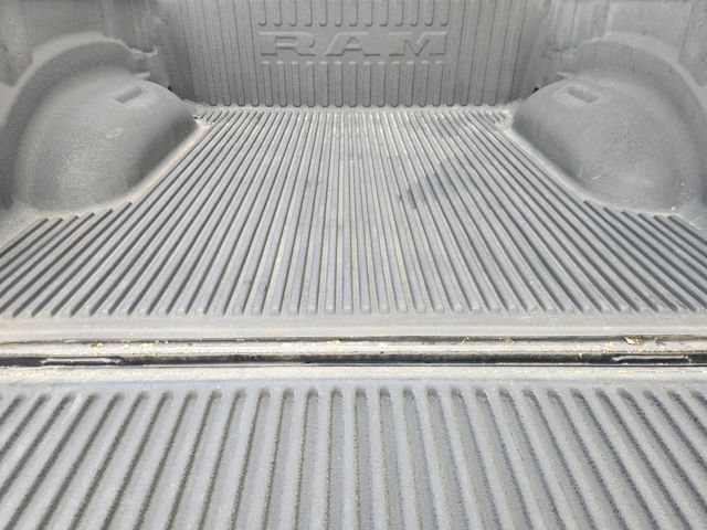 Used 2019 RAM 1500 Laramie RWD image 33