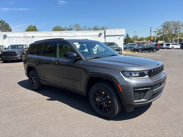 New 2026 Jeep Grand Cherokee L 4WD image 2