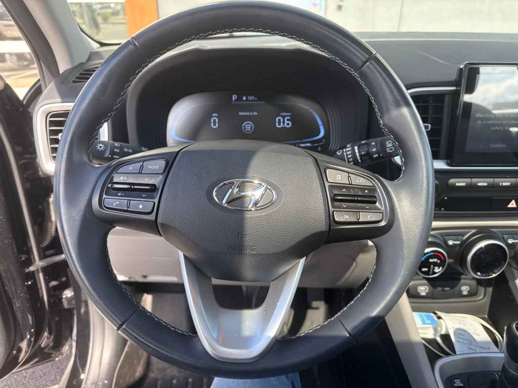 Used 2024 Hyundai Venue SEL FWD image 10