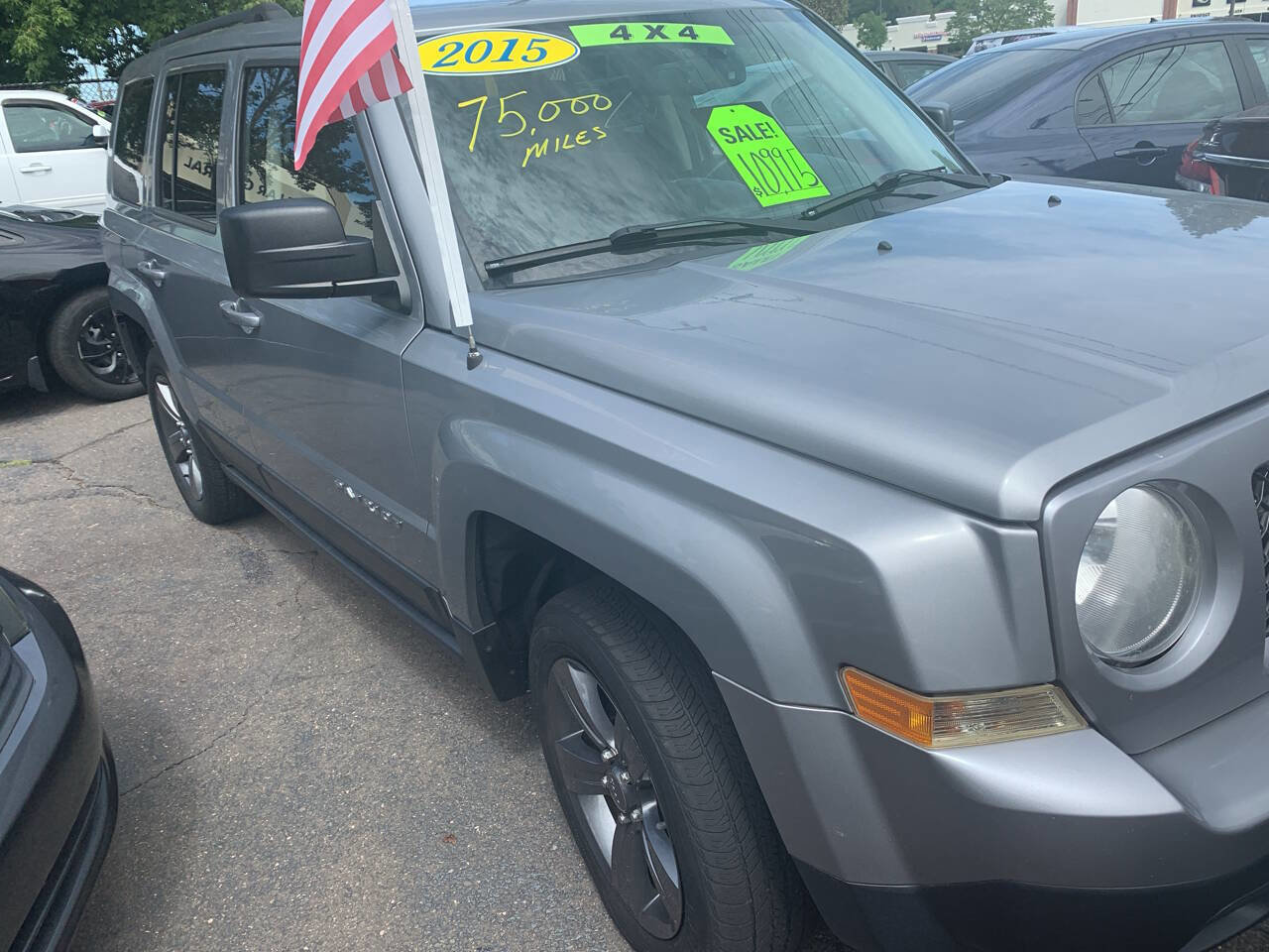 Used 2015 Jeep Patriot High Altitude AWD/4WD image 2