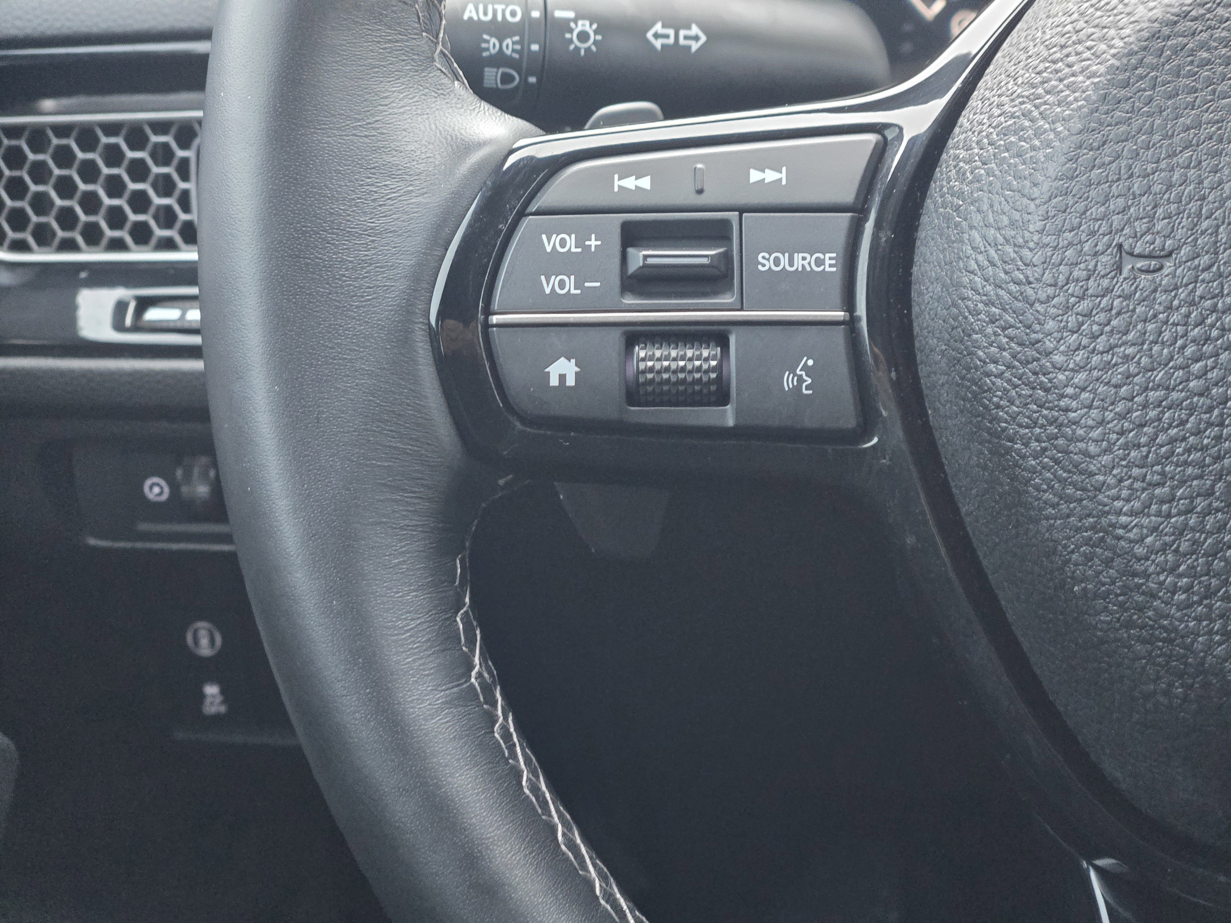 Used 2024 Honda Civic Sport image 29