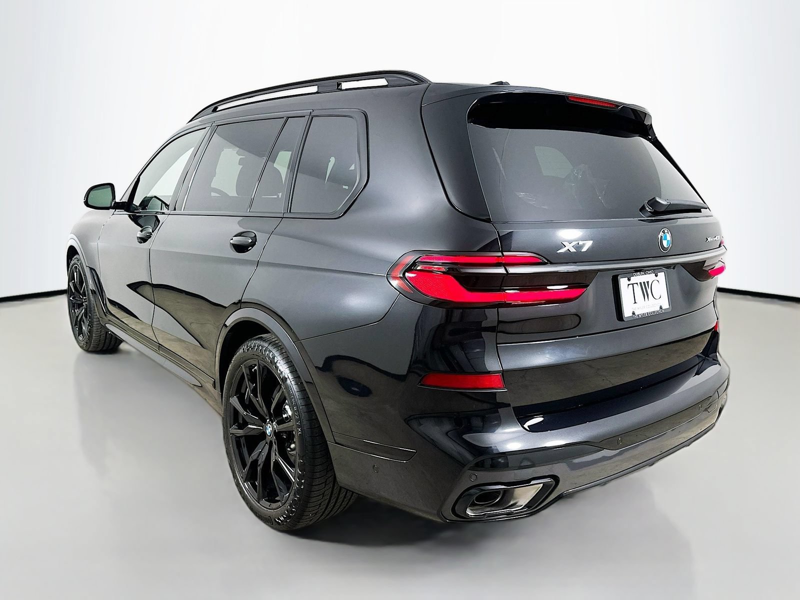 New 2027 BMW X7 xDrive40i w/ Executive Package AWD/4WD image 7