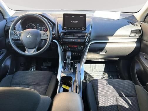 Used 2024 Mitsubishi Eclipse Cross AWD image 10